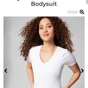 Soma Body Short-Sleeve V-Neck Bodysuit nwt